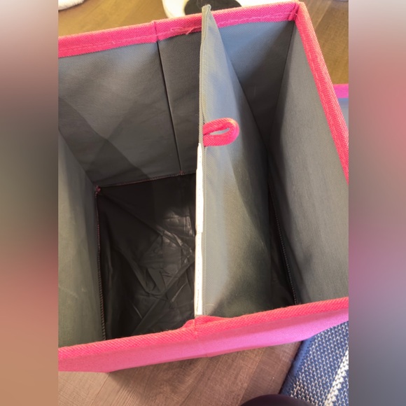 Kid's Poppin Box Seat, Ottoman, Footstool and Storage All in One Collapsible Box - Picture 4 of 9